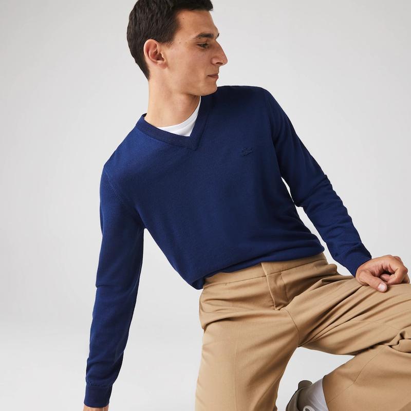 Navy blue v neck jumper mens sale