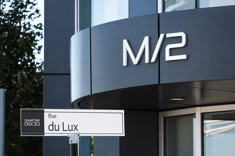 M2 Boutiques Quartier DIX30 Square