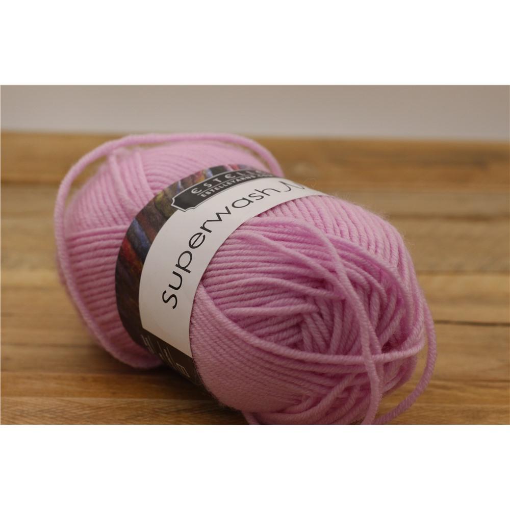 Estelle yarns - Superwash Merino DK 100% Superwash Merino Wool Taffy Rose