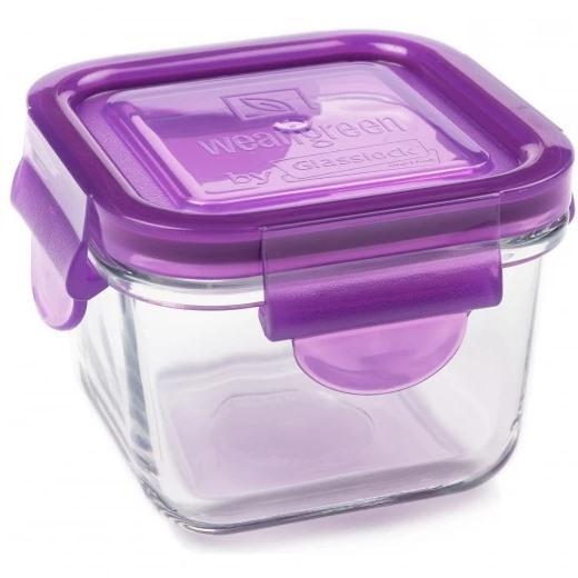 Un contenant de verre ou un contenant de plastique Tupperware