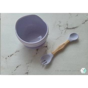 Assiette avec ventouse + cuillère en silicone de Nattou