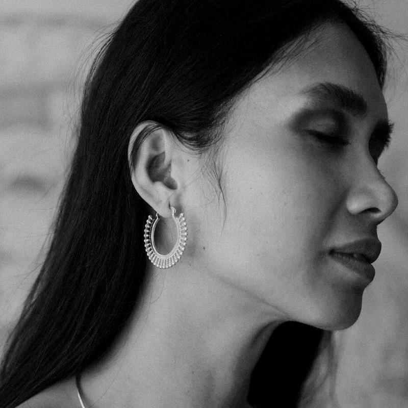 Paire De Boucles D'oreilles Créoles En Acier Inoxydable Argent/noir - Neuf Sans Emballage