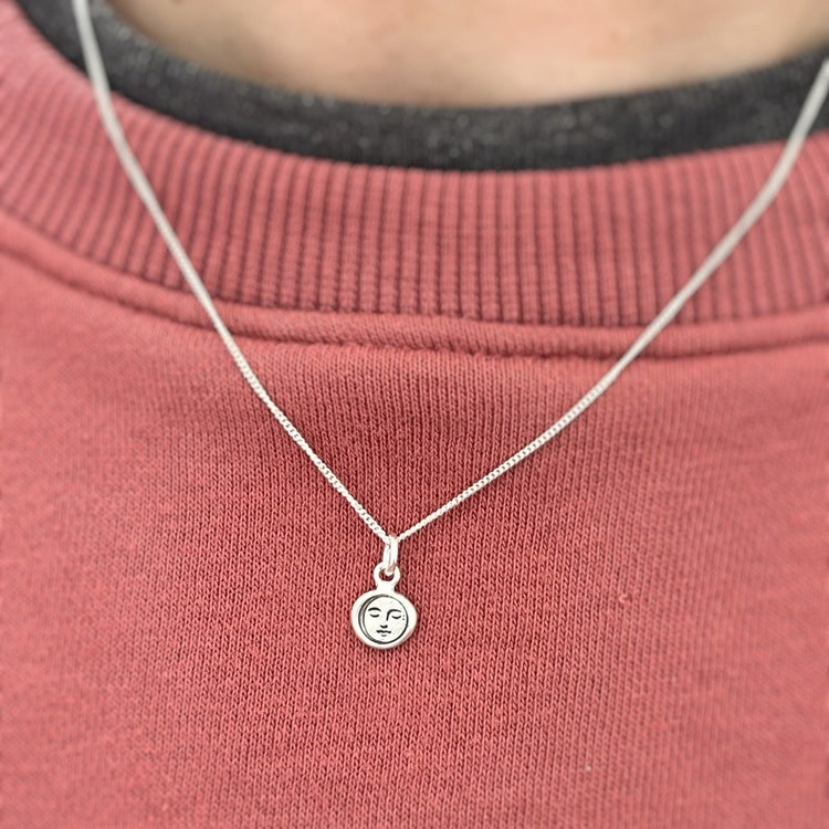 Pendentif Lune, Rubrique Bijoux Symboliques Ambre Et Argent