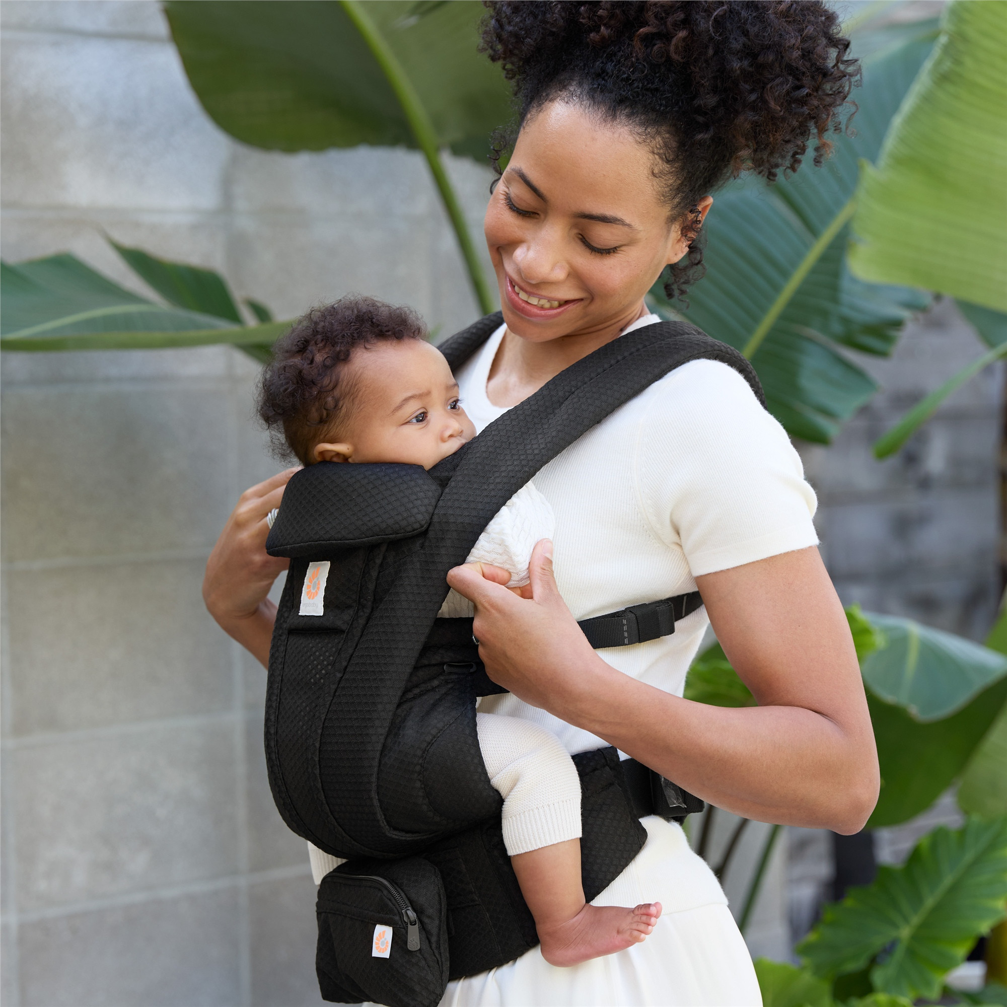 Ergobaby Omni Deluxe Mesh Carrier Onyx Black | Minis Humains