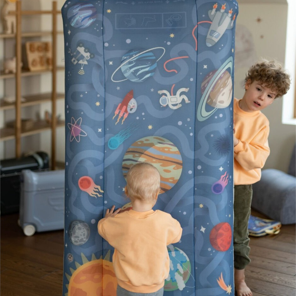 CloudSleeper Inflatable Travel Bed – JetKids Stokke® | Minis Humains