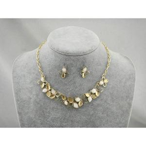 Collier/Boucle d'oreille
