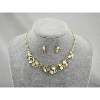 Collier/Boucle d'oreille