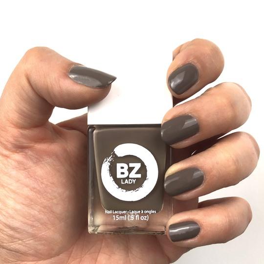 BZ Lady - Vernis à ongles végétalien Montreal