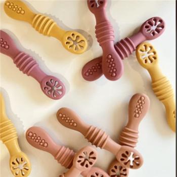 Pré-cuillère en silicone - Rose bourgo